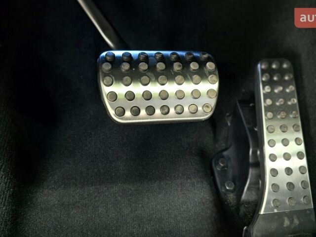 Мерседес GLE-Class Coupe, объемом двигателя 2.99 л и пробегом 0 тыс. км за 136238 $, фото 28 на Automoto.ua