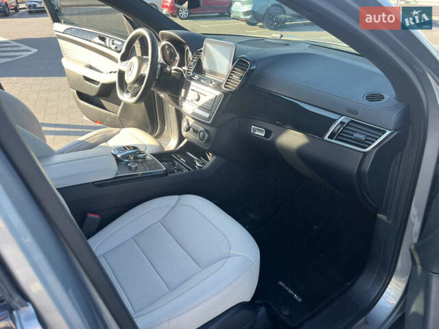 Серый Мерседес GLE-Class Coupe, объемом двигателя 3 л и пробегом 177 тыс. км за 41500 $, фото 12 на Automoto.ua