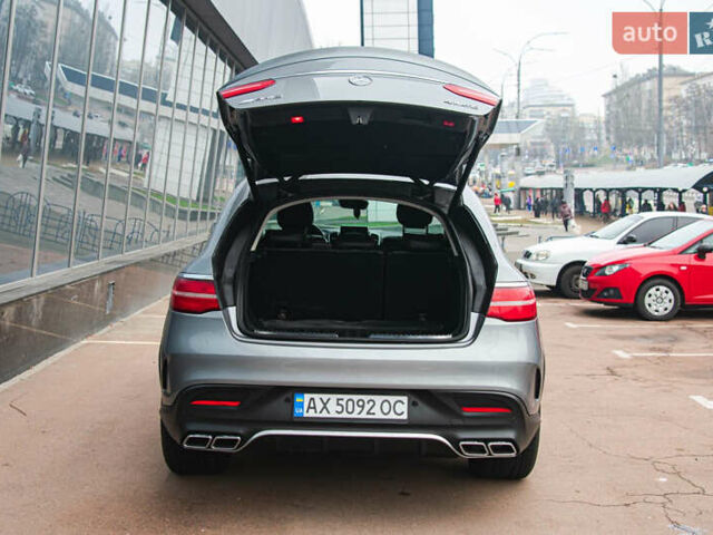 Серый Мерседес GLE-Class Coupe, объемом двигателя 3 л и пробегом 155 тыс. км за 46300 $, фото 23 на Automoto.ua