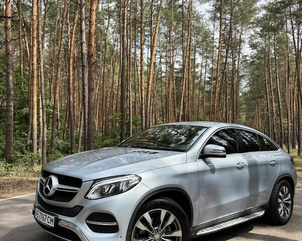 Серый Мерседес GLE-Class Coupe, объемом двигателя 2.99 л и пробегом 131 тыс. км за 47500 $, фото 27 на Automoto.ua