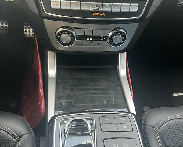 Сірий Мерседес GLE-Class Coupe, об'ємом двигуна 3 л та пробігом 149 тис. км за 35900 $, фото 30 на Automoto.ua