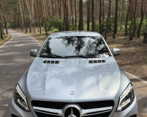 Серый Мерседес GLE-Class Coupe, объемом двигателя 2.99 л и пробегом 131 тыс. км за 47500 $, фото 14 на Automoto.ua