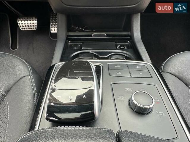 Мерседес GLE-Class Coupe 2016 у Києві на Automoto.ua Сірий Мерседес GLE-Class Coupe, об'ємом двигуна 3 л та пробігом 57 тис. км за 41500 $, фото 18 на Automoto.ua