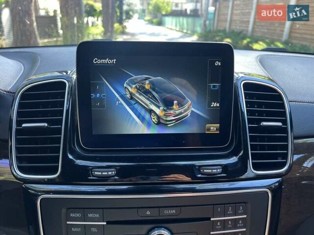 Сірий Мерседес GLE-Class Coupe, об'ємом двигуна 3 л та пробігом 98 тис. км за 52000 $, фото 33 на Automoto.ua