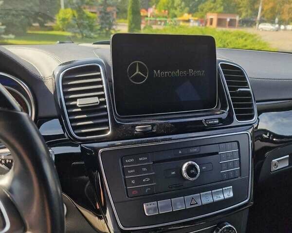 Серый Мерседес GLE-Class Coupe, объемом двигателя 2.99 л и пробегом 198 тыс. км за 45500 $, фото 15 на Automoto.ua