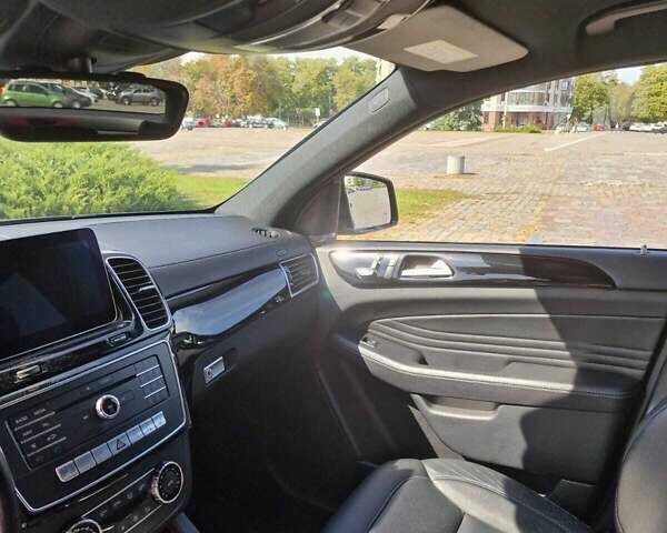 Серый Мерседес GLE-Class Coupe, объемом двигателя 2.99 л и пробегом 198 тыс. км за 45500 $, фото 21 на Automoto.ua