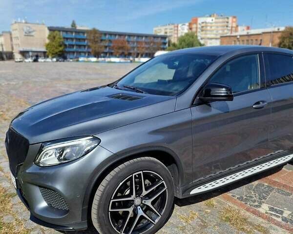 Серый Мерседес GLE-Class Coupe, объемом двигателя 2.99 л и пробегом 198 тыс. км за 45500 $, фото 1 на Automoto.ua