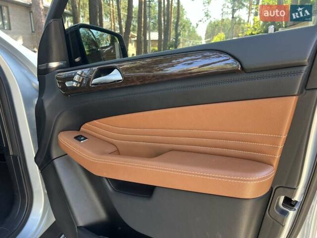 Сірий Мерседес GLE-Class Coupe, об'ємом двигуна 3 л та пробігом 98 тис. км за 52000 $, фото 26 на Automoto.ua
