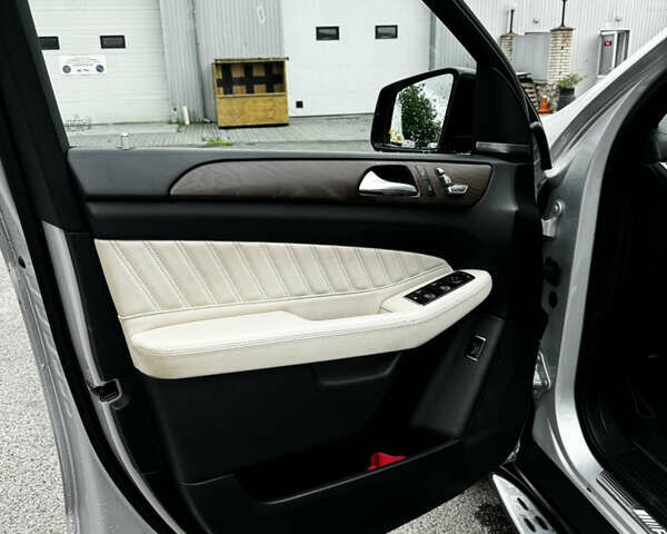 Сірий Мерседес GLE-Class Coupe, об'ємом двигуна 3 л та пробігом 254 тис. км за 34500 $, фото 13 на Automoto.ua