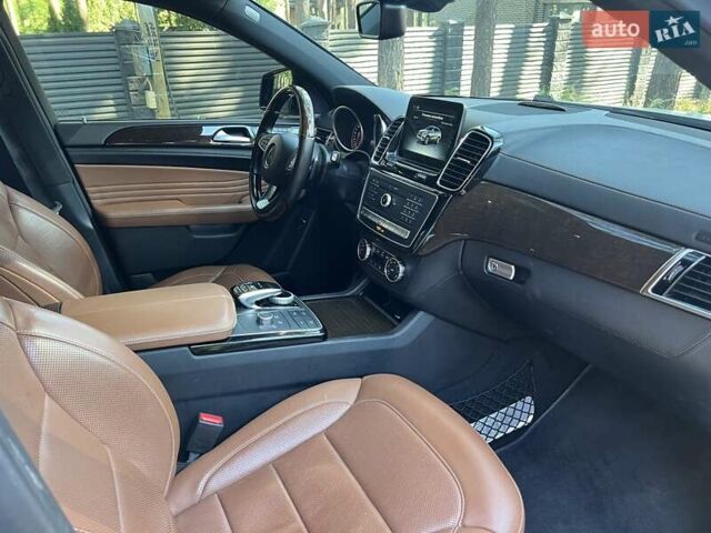 Сірий Мерседес GLE-Class Coupe, об'ємом двигуна 3 л та пробігом 98 тис. км за 52000 $, фото 24 на Automoto.ua