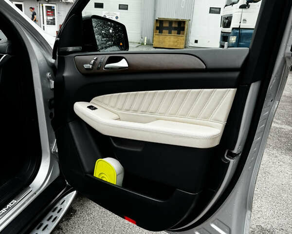 Сірий Мерседес GLE-Class Coupe, об'ємом двигуна 3 л та пробігом 254 тис. км за 34500 $, фото 9 на Automoto.ua