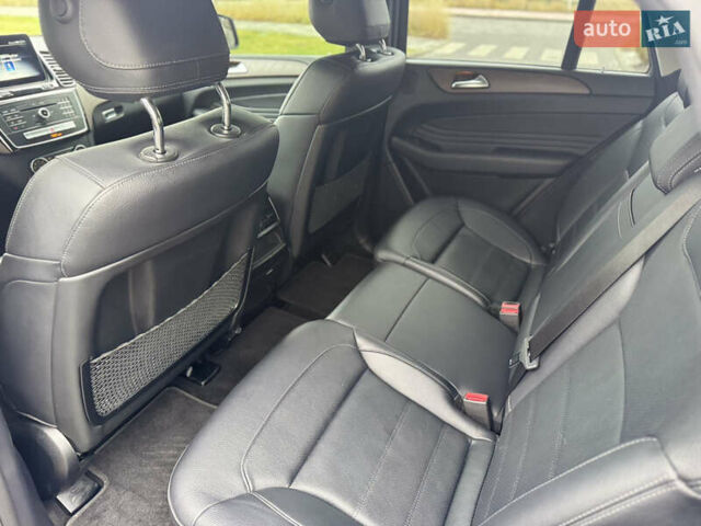 Сірий Мерседес GLE-Class Coupe, об'ємом двигуна 3 л та пробігом 78 тис. км за 45500 $, фото 21 на Automoto.ua