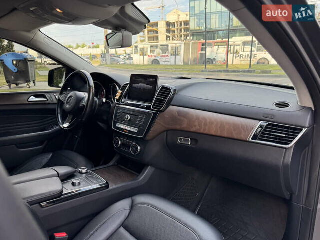 Серый Мерседес GLE-Class Coupe, объемом двигателя 3 л и пробегом 114 тыс. км за 45999 $, фото 36 на Automoto.ua