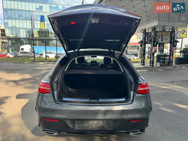Серый Мерседес GLE-Class Coupe, объемом двигателя 3 л и пробегом 114 тыс. км за 45999 $, фото 50 на Automoto.ua
