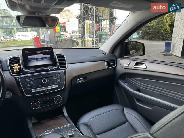Серый Мерседес GLE-Class Coupe, объемом двигателя 3 л и пробегом 114 тыс. км за 45999 $, фото 47 на Automoto.ua