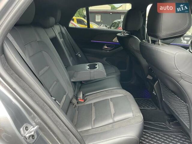 Серый Мерседес GLE-Class Coupe, объемом двигателя 3 л и пробегом 50 тыс. км за 82500 $, фото 65 на Automoto.ua