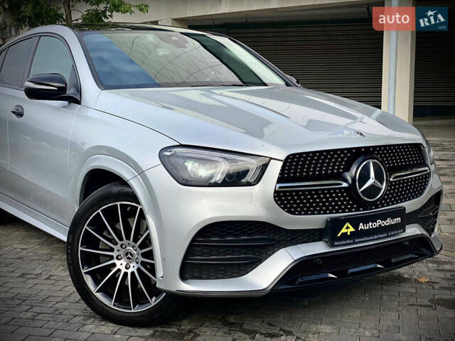 Сірий Мерседес GLE-Class Coupe, об'ємом двигуна 2.93 л та пробігом 139 тис. км за 66990 $, фото 2 на Automoto.ua