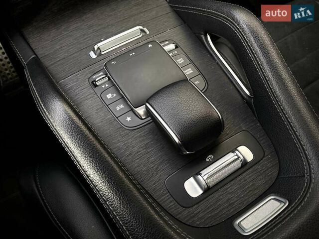 Сірий Мерседес GLE-Class Coupe, об'ємом двигуна 2.93 л та пробігом 139 тис. км за 66990 $, фото 22 на Automoto.ua