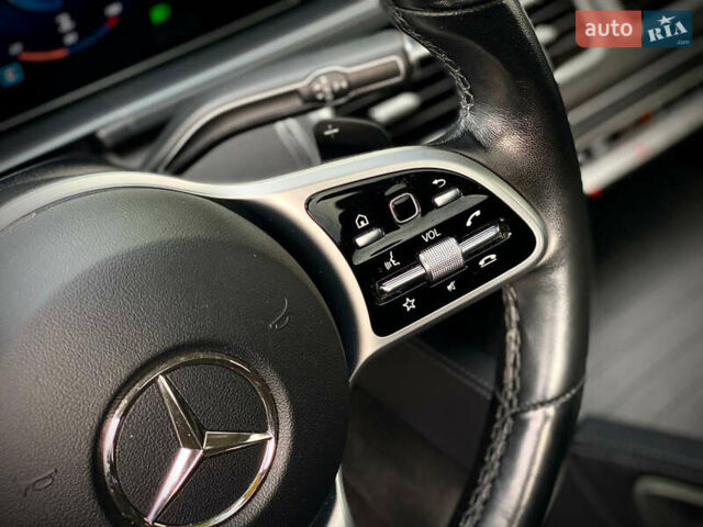 Сірий Мерседес GLE-Class Coupe, об'ємом двигуна 2.93 л та пробігом 139 тис. км за 66990 $, фото 19 на Automoto.ua