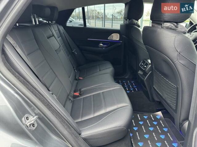 Сірий Мерседес GLE-Class Coupe, об'ємом двигуна 2 л та пробігом 63 тис. км за 82900 $, фото 36 на Automoto.ua