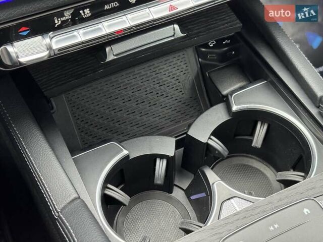 Сірий Мерседес GLE-Class Coupe, об'ємом двигуна 2 л та пробігом 63 тис. км за 82900 $, фото 28 на Automoto.ua
