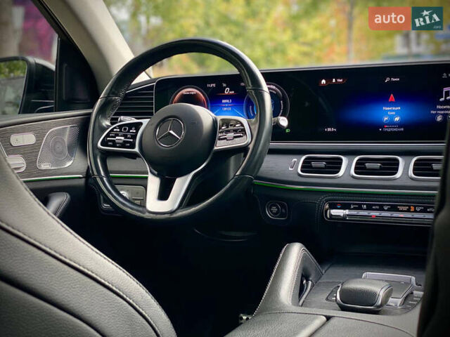 Сірий Мерседес GLE-Class Coupe, об'ємом двигуна 2.93 л та пробігом 139 тис. км за 66990 $, фото 29 на Automoto.ua