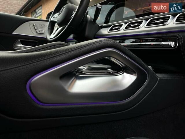 Серый Мерседес GLE-Class Coupe, объемом двигателя 2.93 л и пробегом 48 тыс. км за 74500 $, фото 25 на Automoto.ua