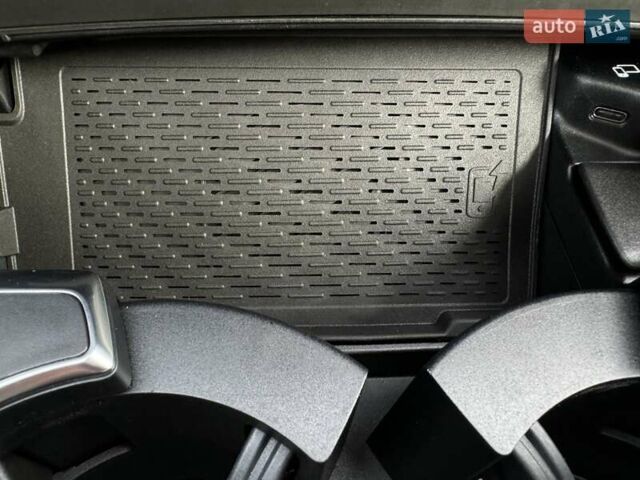 Серый Мерседес GLE-Class Coupe, объемом двигателя 2.93 л и пробегом 36 тыс. км за 79999 $, фото 11 на Automoto.ua