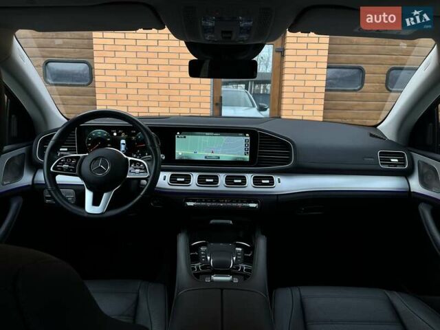 Серый Мерседес GLE-Class Coupe, объемом двигателя 2.93 л и пробегом 48 тыс. км за 74500 $, фото 35 на Automoto.ua