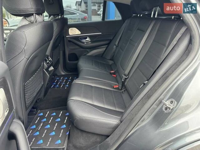 Сірий Мерседес GLE-Class Coupe, об'ємом двигуна 2 л та пробігом 63 тис. км за 82900 $, фото 31 на Automoto.ua