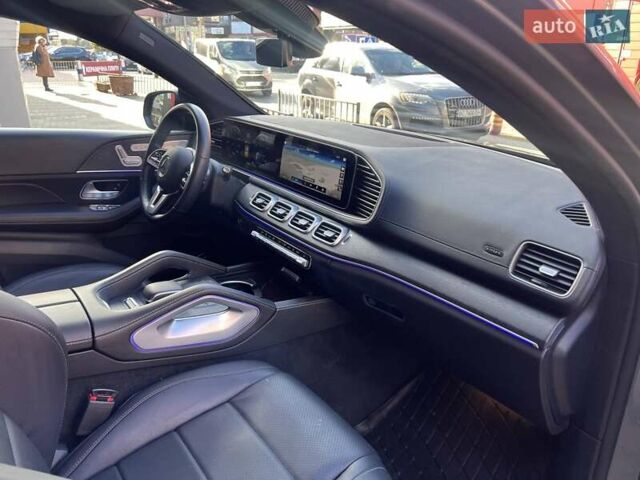 Серый Мерседес GLE-Class Coupe, объемом двигателя 2 л и пробегом 38 тыс. км за 86900 $, фото 45 на Automoto.ua