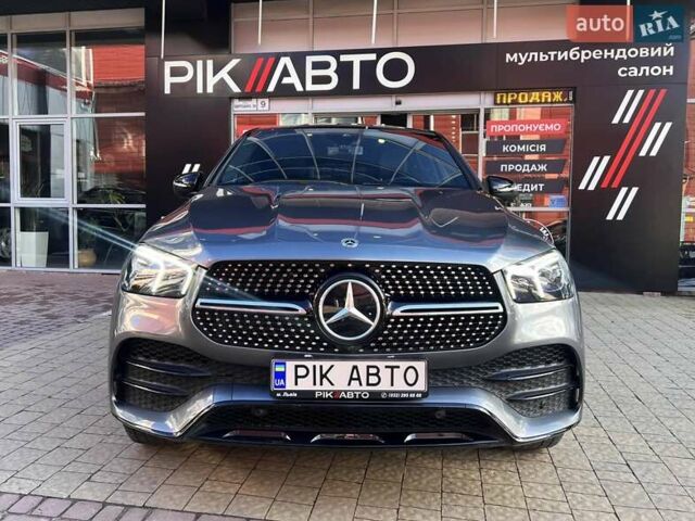 Серый Мерседес GLE-Class Coupe, объемом двигателя 2 л и пробегом 38 тыс. км за 86900 $, фото 2 на Automoto.ua