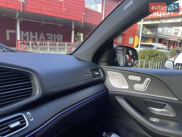 Серый Мерседес GLE-Class Coupe, объемом двигателя 2 л и пробегом 38 тыс. км за 86900 $, фото 32 на Automoto.ua