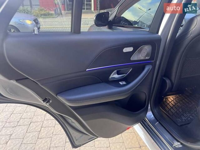 Серый Мерседес GLE-Class Coupe, объемом двигателя 2 л и пробегом 38 тыс. км за 86900 $, фото 34 на Automoto.ua
