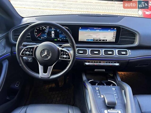 Серый Мерседес GLE-Class Coupe, объемом двигателя 2 л и пробегом 38 тыс. км за 86900 $, фото 39 на Automoto.ua
