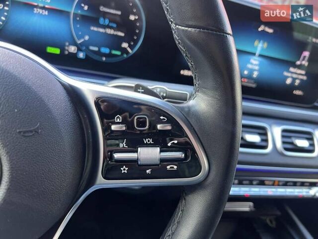Серый Мерседес GLE-Class Coupe, объемом двигателя 2 л и пробегом 38 тыс. км за 86900 $, фото 22 на Automoto.ua