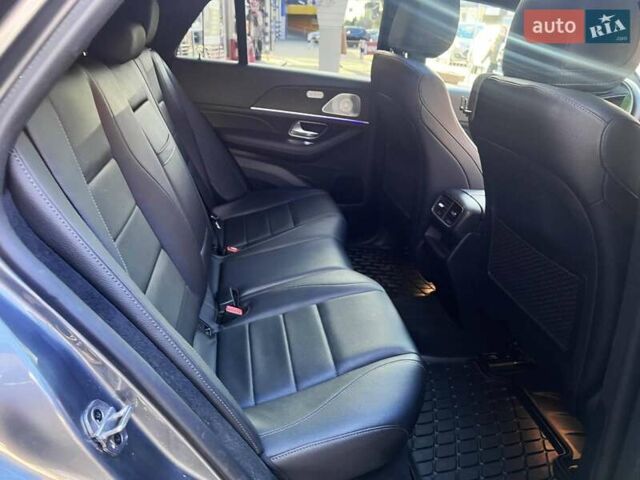 Серый Мерседес GLE-Class Coupe, объемом двигателя 2 л и пробегом 38 тыс. км за 86900 $, фото 43 на Automoto.ua
