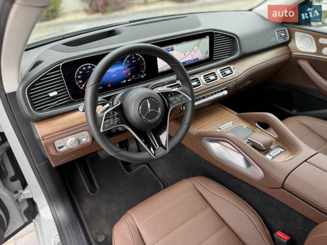 Серый Мерседес GLE-Class Coupe, объемом двигателя 2 л и пробегом 11 тыс. км за 117900 $, фото 44 на Automoto.ua