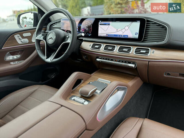 Серый Мерседес GLE-Class Coupe, объемом двигателя 2 л и пробегом 11 тыс. км за 117900 $, фото 95 на Automoto.ua