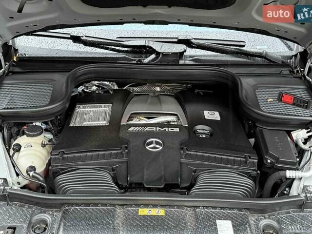Серый Мерседес GLE-Class Coupe, объемом двигателя 4 л и пробегом 39 тыс. км за 154900 $, фото 67 на Automoto.ua