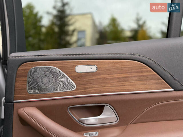 Серый Мерседес GLE-Class Coupe, объемом двигателя 2 л и пробегом 11 тыс. км за 117900 $, фото 86 на Automoto.ua