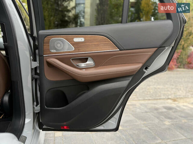 Серый Мерседес GLE-Class Coupe, объемом двигателя 2 л и пробегом 11 тыс. км за 117900 $, фото 84 на Automoto.ua
