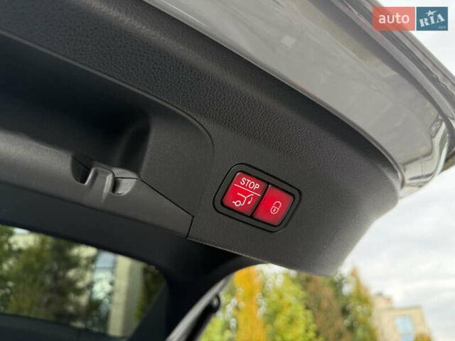 Серый Мерседес GLE-Class Coupe, объемом двигателя 2 л и пробегом 11 тыс. км за 117900 $, фото 83 на Automoto.ua