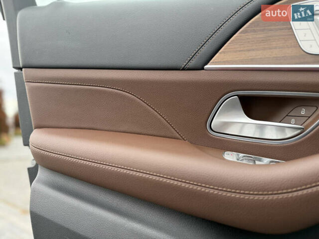 Серый Мерседес GLE-Class Coupe, объемом двигателя 2 л и пробегом 11 тыс. км за 117900 $, фото 37 на Automoto.ua