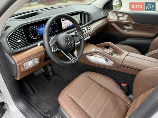 Серый Мерседес GLE-Class Coupe, объемом двигателя 2 л и пробегом 11 тыс. км за 117900 $, фото 45 на Automoto.ua