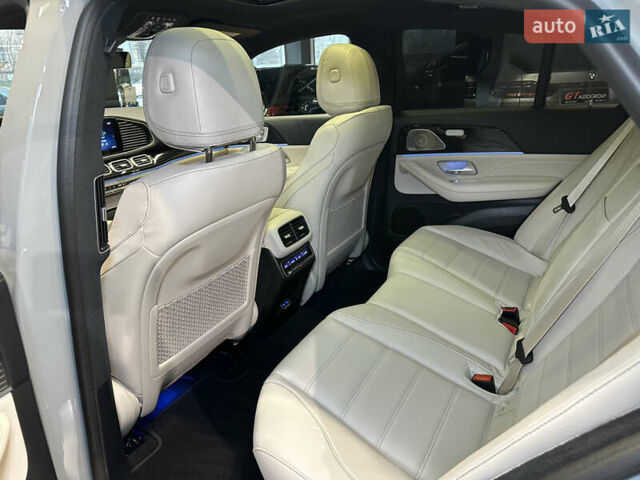 Серый Мерседес GLE-Class Coupe, объемом двигателя 3 л и пробегом 5 тыс. км за 127000 $, фото 54 на Automoto.ua