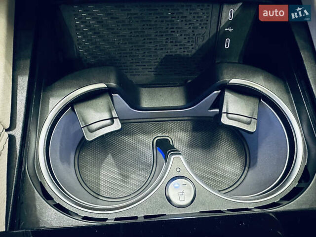 Серый Мерседес GLE-Class Coupe, объемом двигателя 3 л и пробегом 5 тыс. км за 127000 $, фото 47 на Automoto.ua