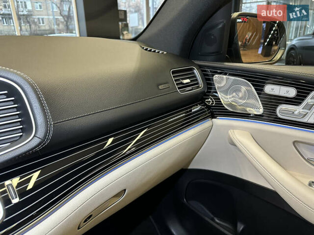 Серый Мерседес GLE-Class Coupe, объемом двигателя 3 л и пробегом 5 тыс. км за 127000 $, фото 35 на Automoto.ua