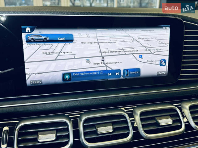 Серый Мерседес GLE-Class Coupe, объемом двигателя 3 л и пробегом 5 тыс. км за 127000 $, фото 40 на Automoto.ua