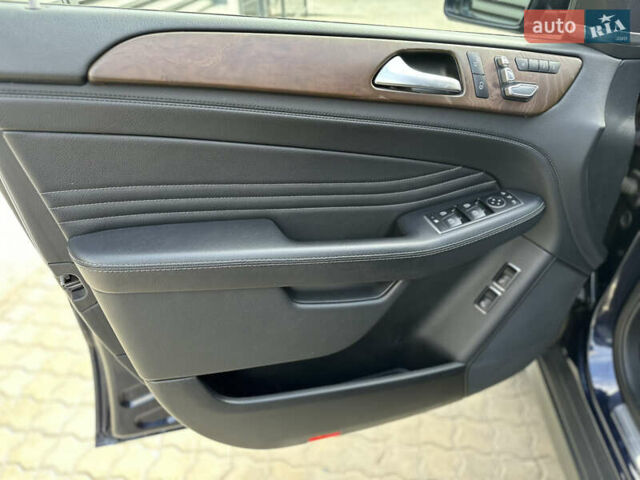 Синій Мерседес GLE-Class Coupe, об'ємом двигуна 4.66 л та пробігом 190 тис. км за 41000 $, фото 36 на Automoto.ua